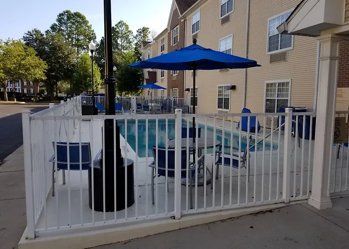 Mainstay Suites